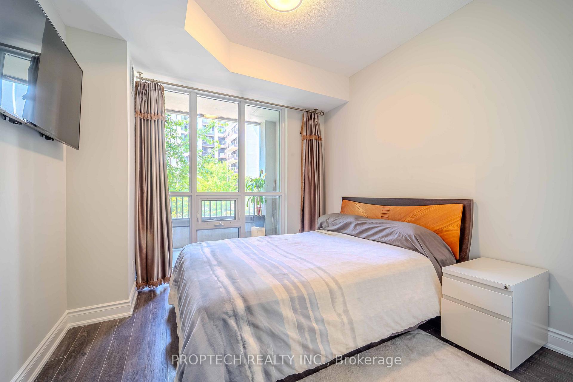 Photo 21 of Unit D320, 33 Clegg Road, Markham, Unionville — HOMEH