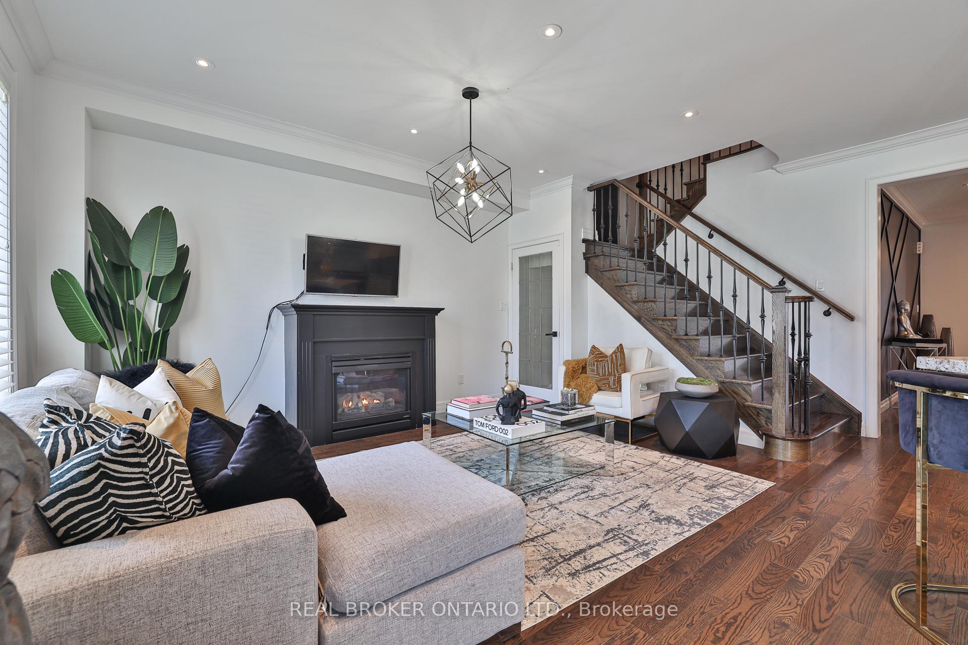 Photo 9 of 11 Nott Drive, Ajax, Northwest Ajax — HOMEH