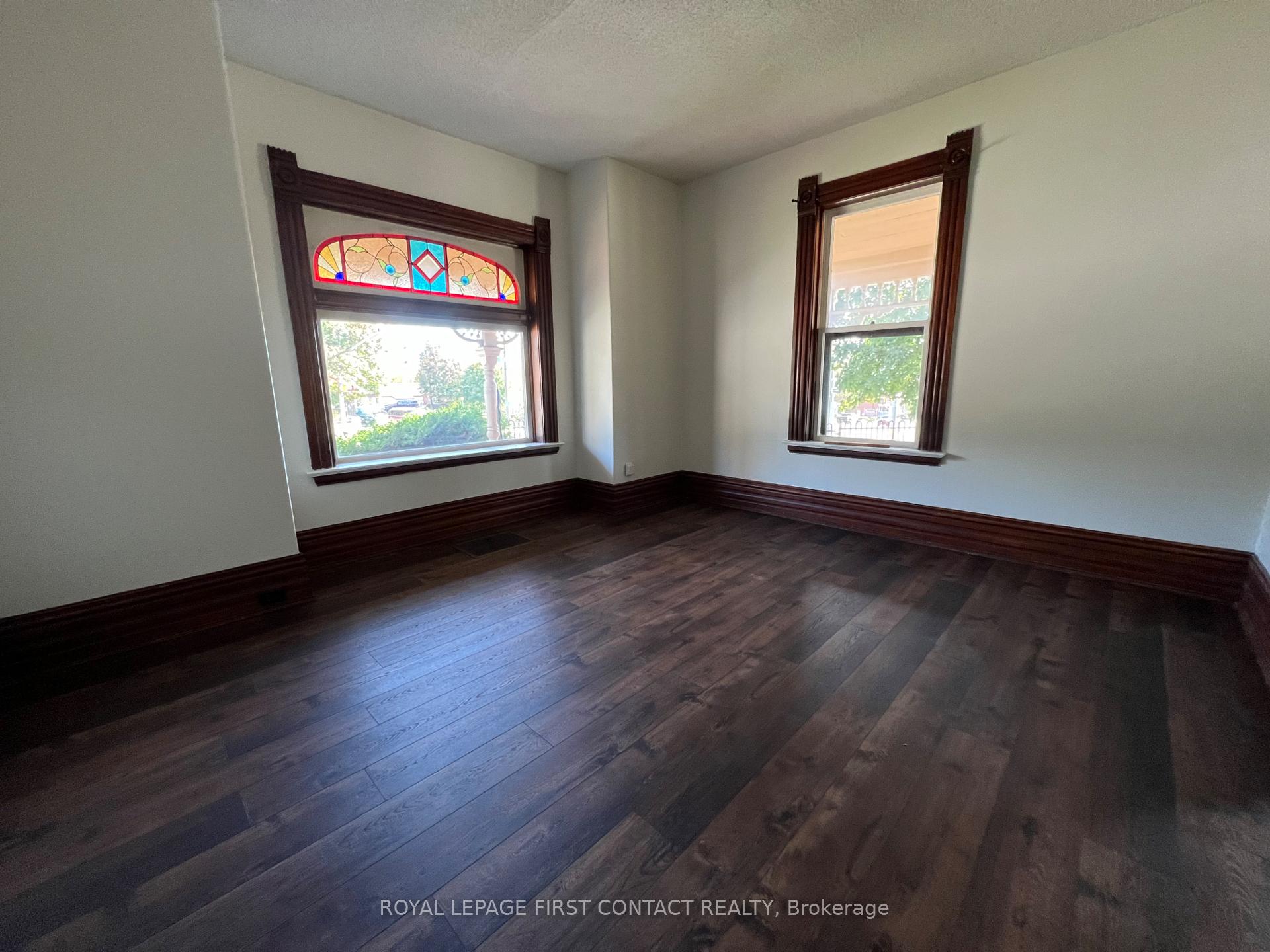 Photo 6 of 228 Bayfield Street, Barrie, Bayfield — HOMEH