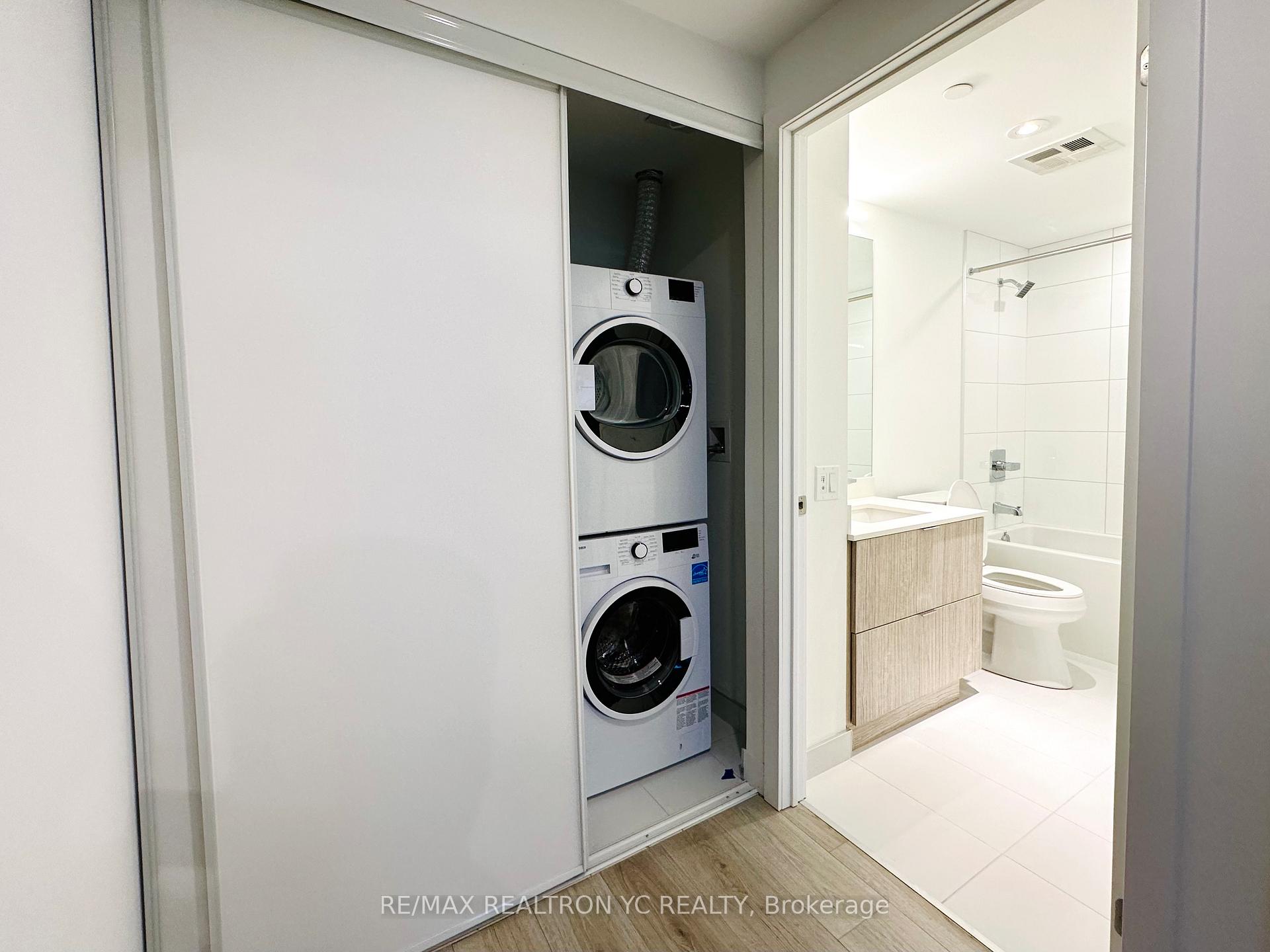 Photo 12 of Unit 1607, 395 Bloor Street E, Toronto, North St. James Town — HOMEH
