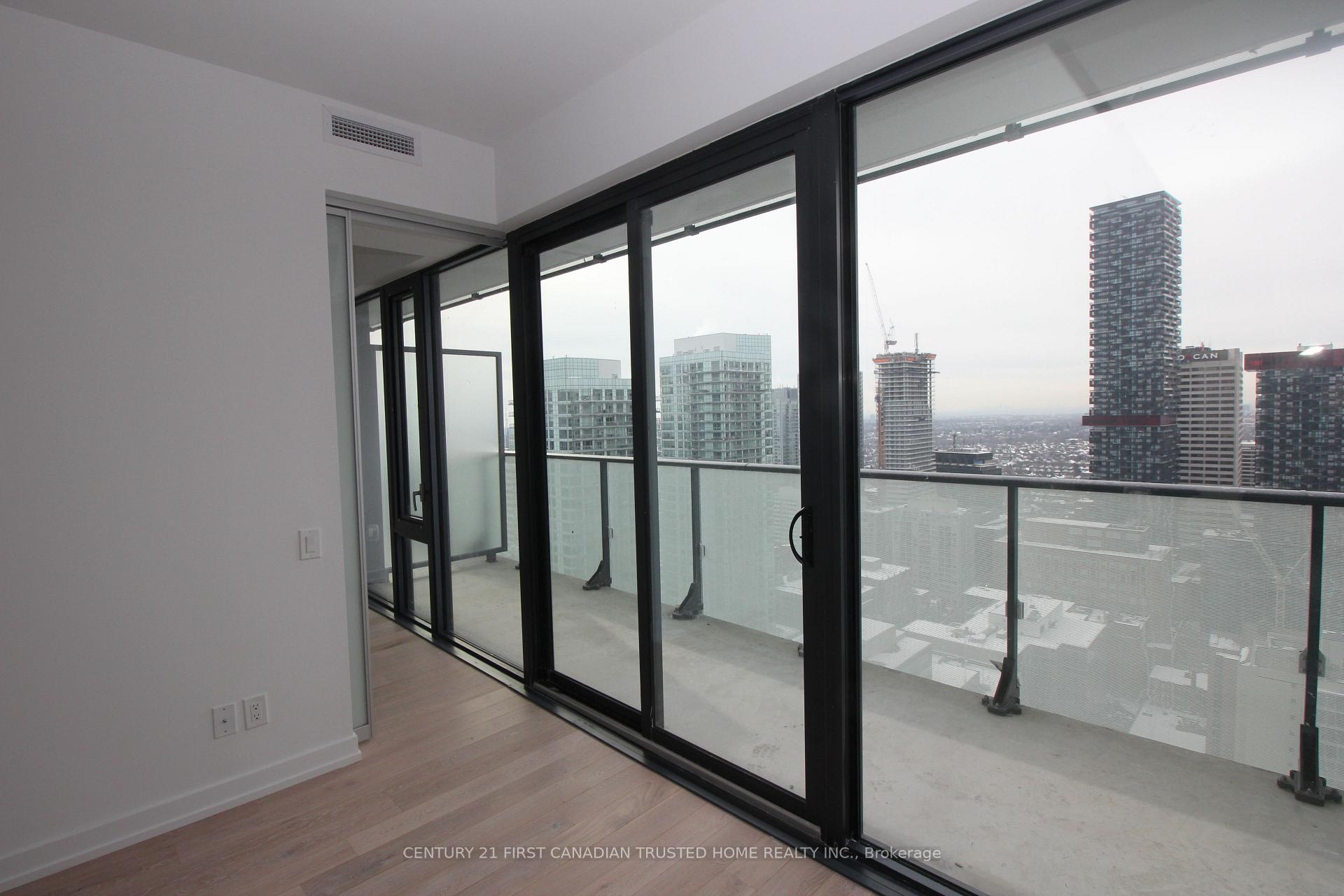 Photo 13 of Unit 3612, 161 Roehampton Avenue, Toronto, Mount Pleasant West — HOMEH