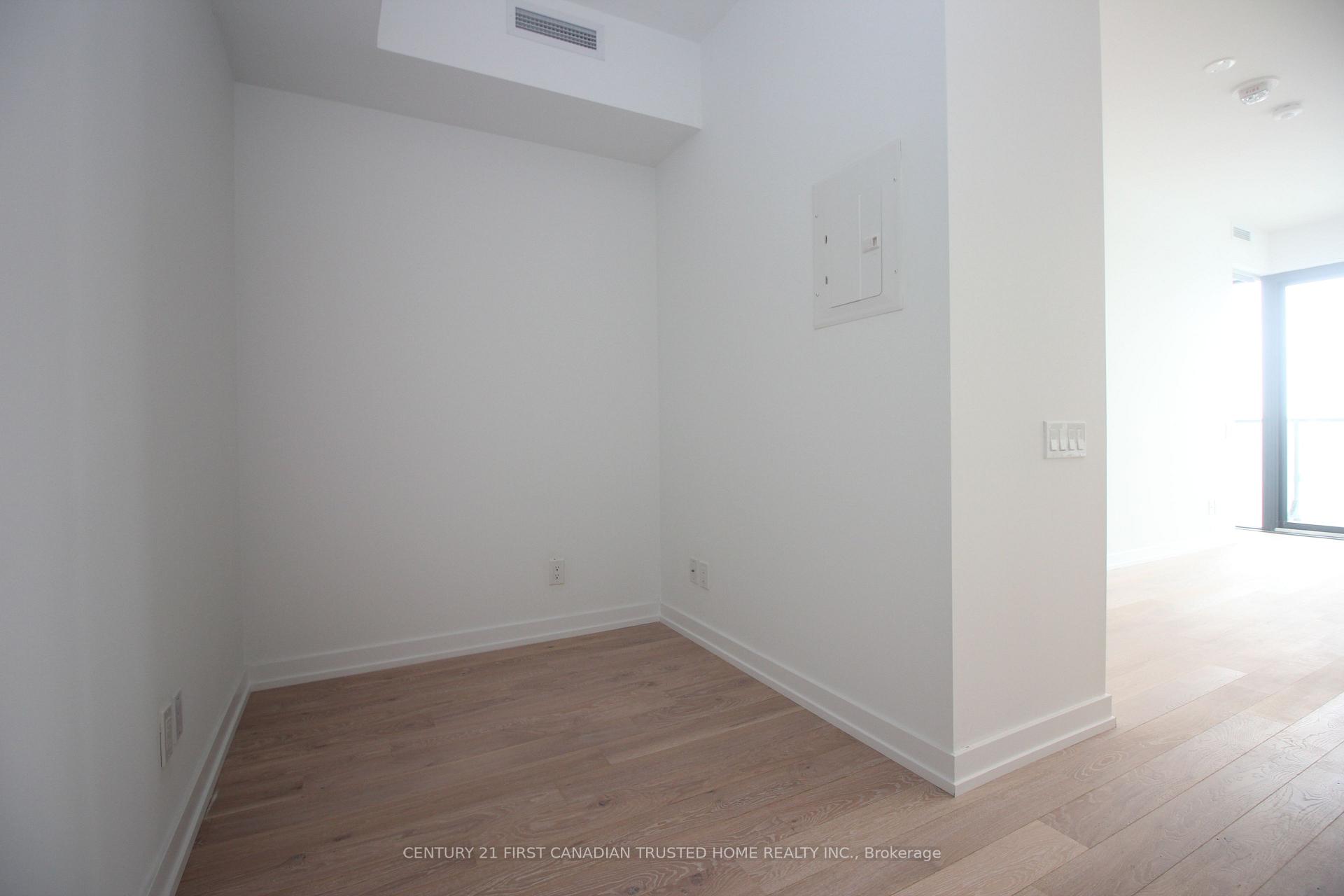 Photo 9 of Unit 3612, 161 Roehampton Avenue, Toronto, Mount Pleasant West — HOMEH