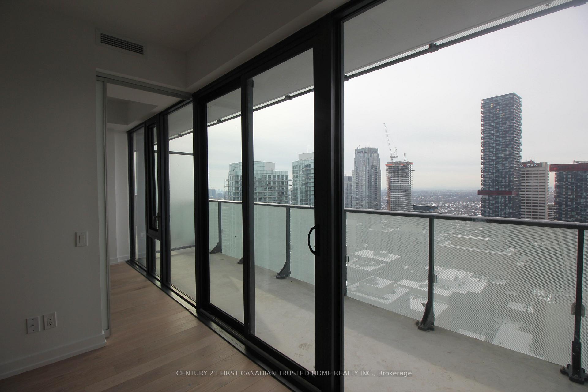 Photo 11 of Unit 3612, 161 Roehampton Avenue, Toronto, Mount Pleasant West — HOMEH