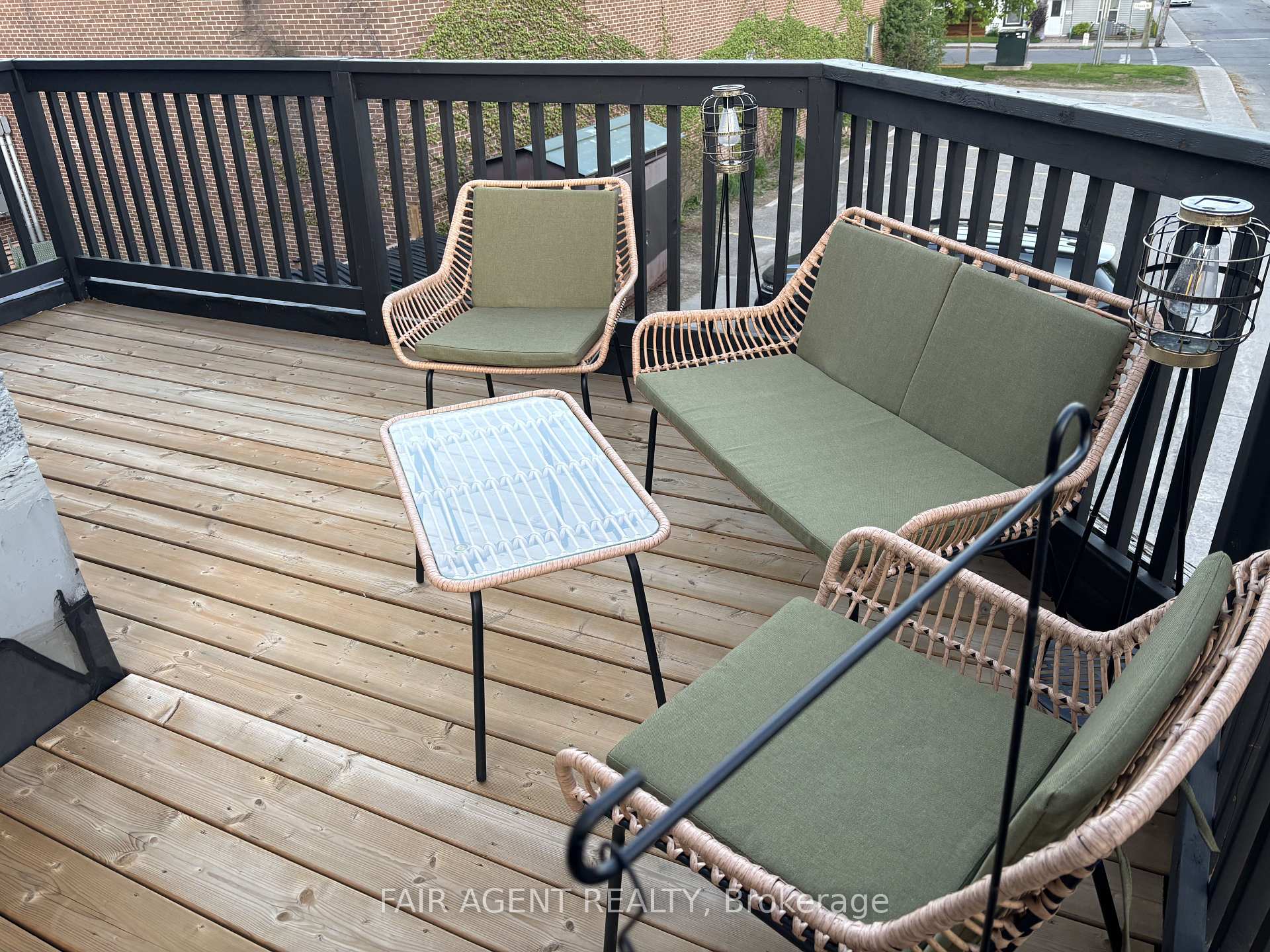 Photo 8 of 75 John Street, Brockville — HOMEH