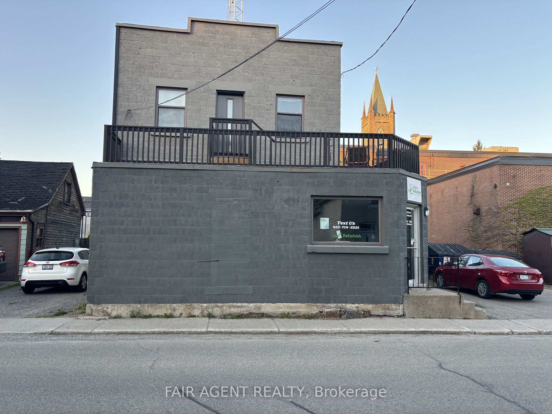 Photo 25 of 75 John Street, Brockville — HOMEH