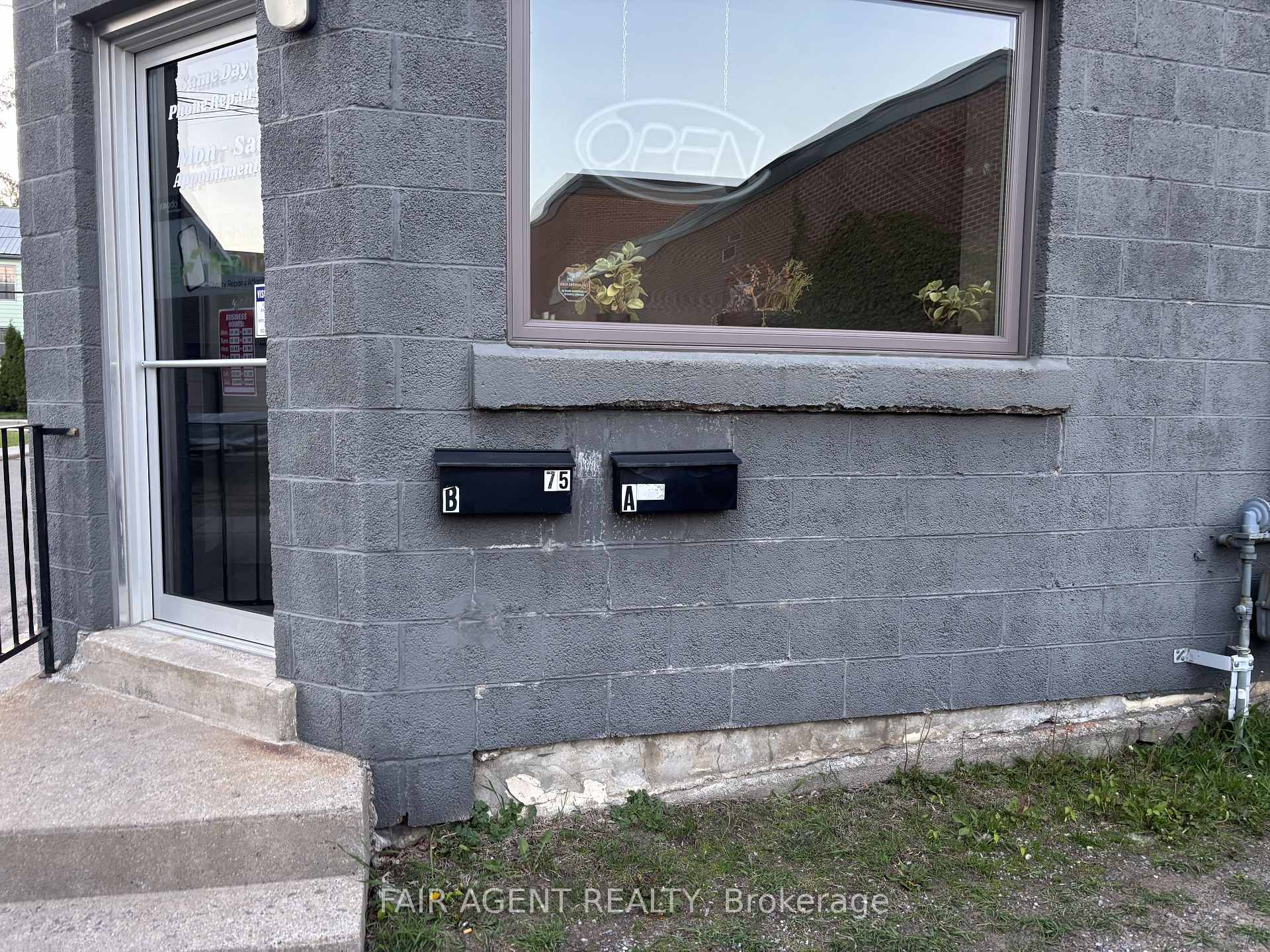 Photo 28 of 75 John Street, Brockville — HOMEH