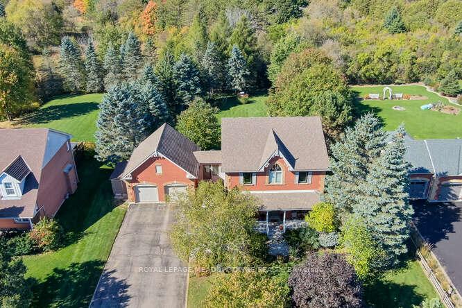 Photo 1 of 18 Mccullogh Drive, Erin, Hillsburgh — HOMEH