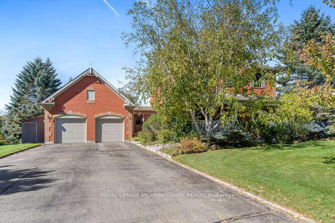 Photo 3 of 18 Mccullogh Drive, Erin, Hillsburgh — HOMEH