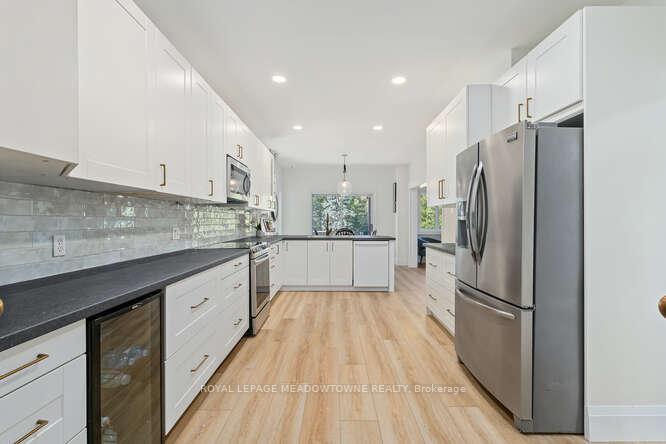 Photo 21 of 18 Mccullogh Drive, Erin, Hillsburgh — HOMEH