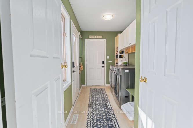 Photo 25 of 18 Mccullogh Drive, Erin, Hillsburgh — HOMEH