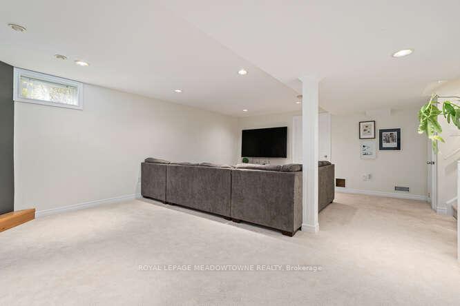 Photo 37 of 18 Mccullogh Drive, Erin, Hillsburgh — HOMEH