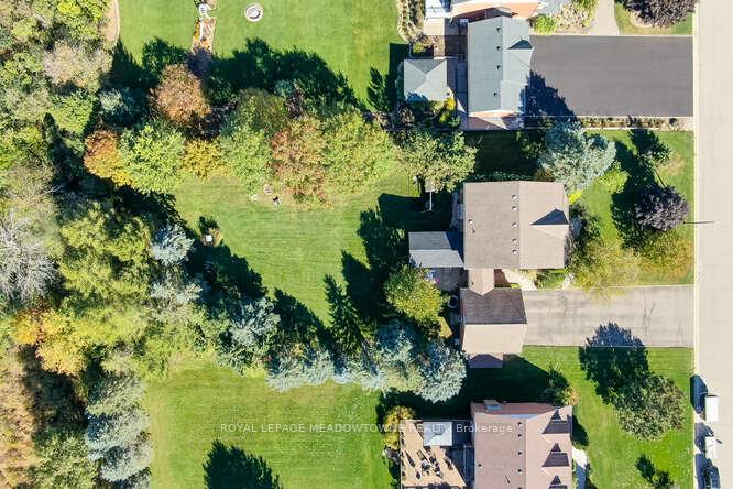 Photo 42 of 18 Mccullogh Drive, Erin, Hillsburgh — HOMEH