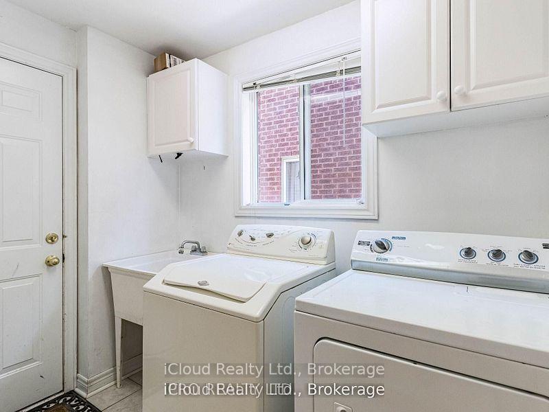 Photo 8 of 329 Ellwood Drive W, Caledon, Bolton West — HOMEH