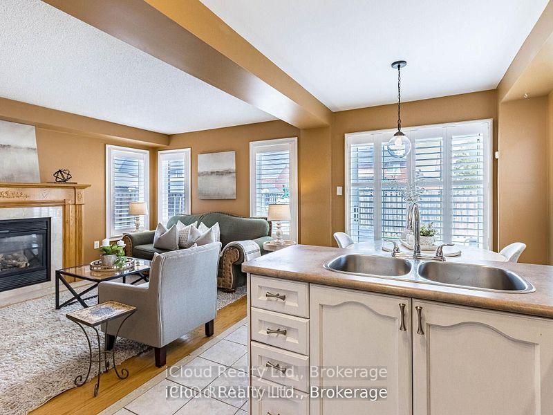 Photo 16 of 329 Ellwood Drive W, Caledon, Bolton West — HOMEH
