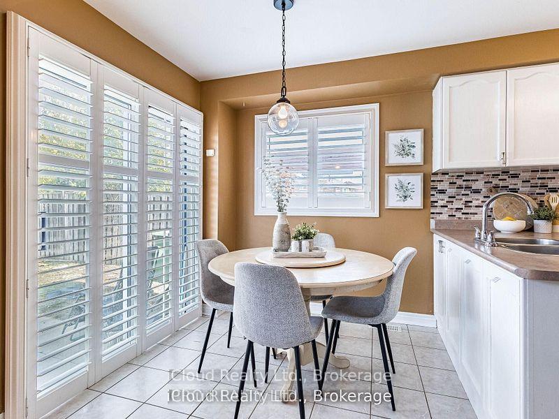 Photo 17 of 329 Ellwood Drive W, Caledon, Bolton West — HOMEH