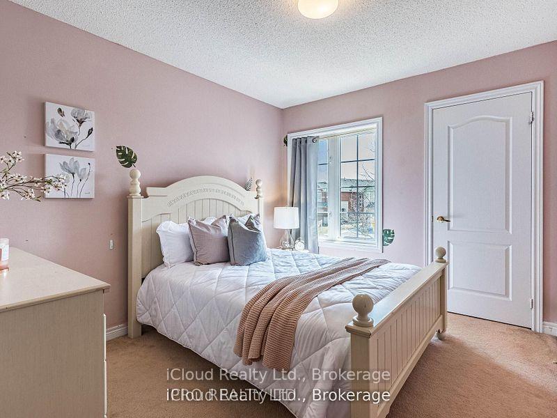 Photo 31 of 329 Ellwood Drive W, Caledon, Bolton West — HOMEH