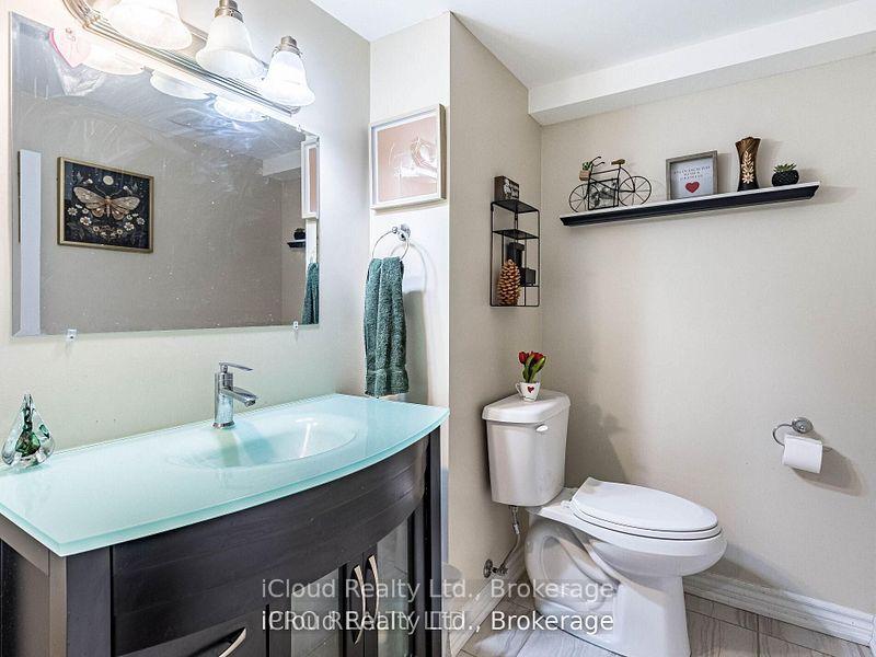 Photo 40 of 329 Ellwood Drive W, Caledon, Bolton West — HOMEH