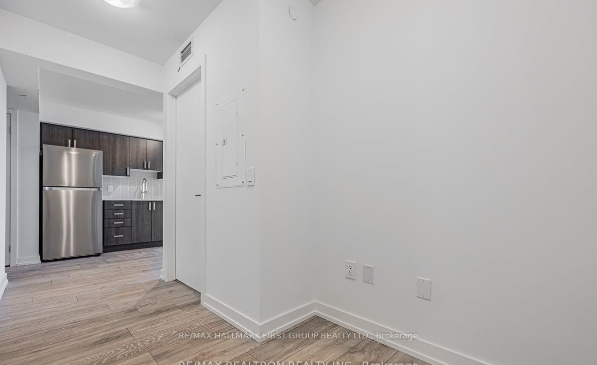 Photo 3 of Unit 1812, 1455 Celebration Drive, Pickering, Bay Ridges — HOMEH
