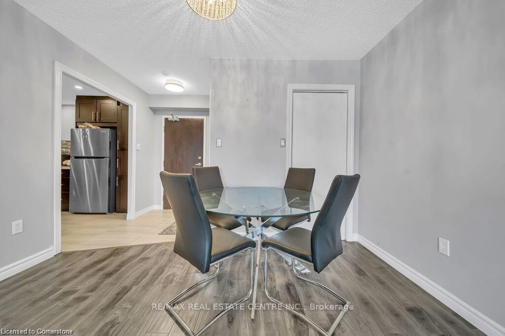 Photo 11 of Unit 311, 3227 King Street E, Kitchener, Chicopee/Freeport — HOMEH