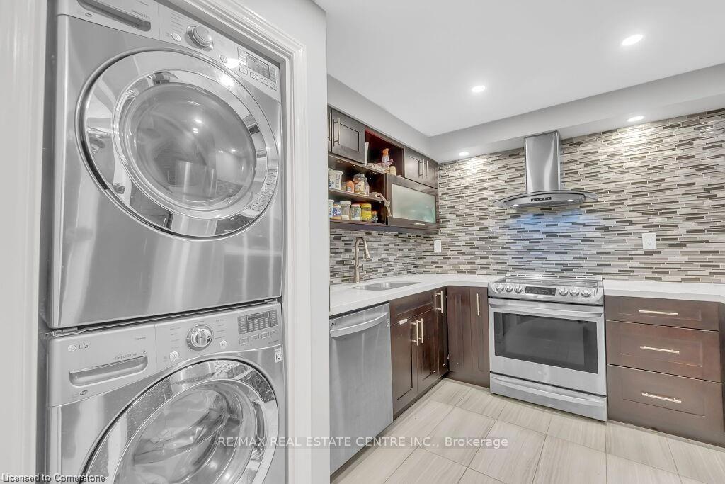 Photo 16 of Unit 311, 3227 King Street E, Kitchener, Chicopee/Freeport — HOMEH