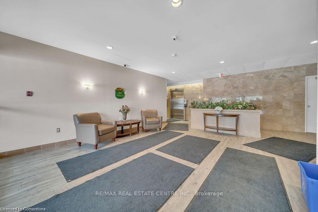 Photo 25 of Unit 311, 3227 King Street E, Kitchener, Chicopee/Freeport — HOMEH