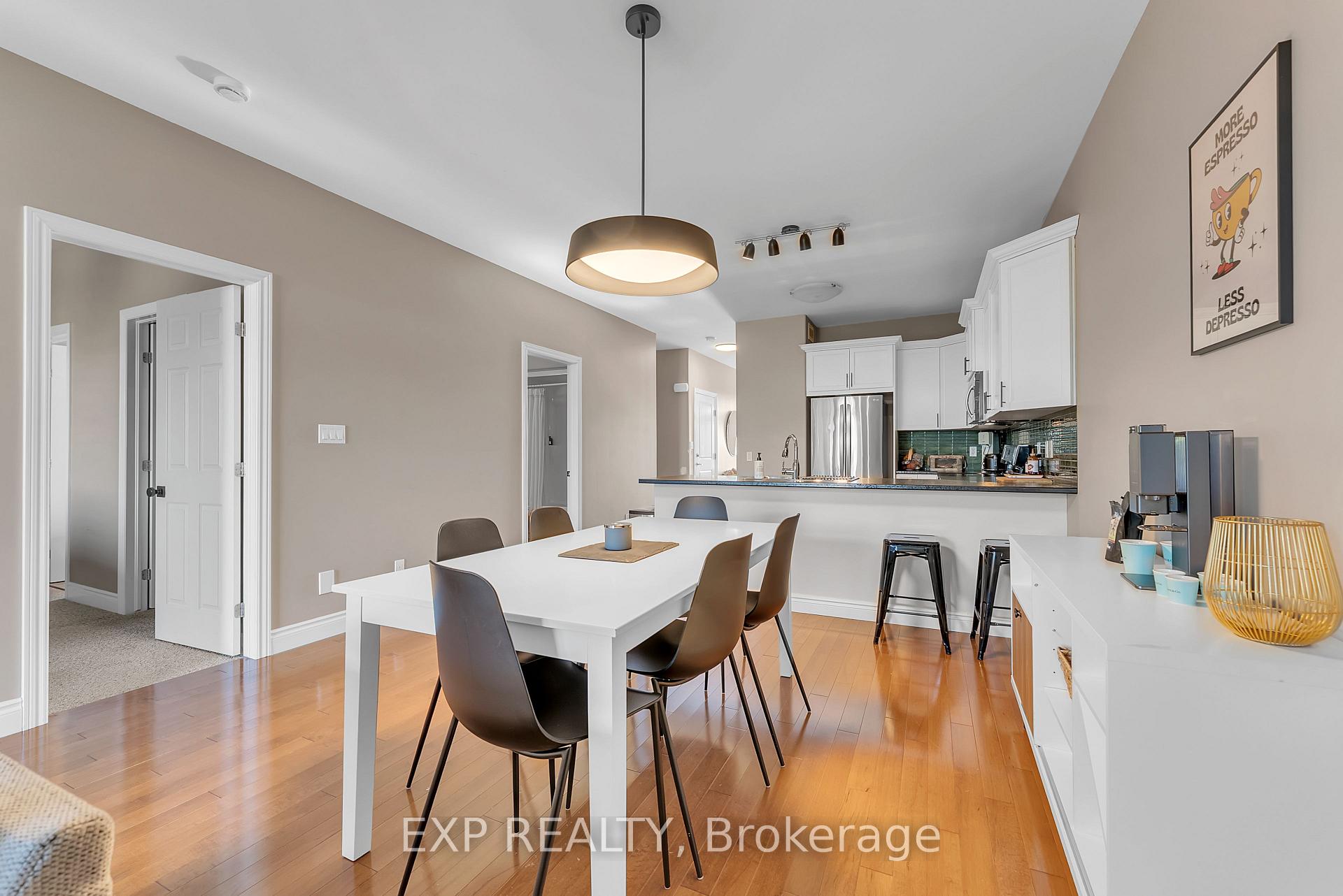 Photo 12 of 39 Hanover Court, Belleville, Thurlow Ward — HOMEH