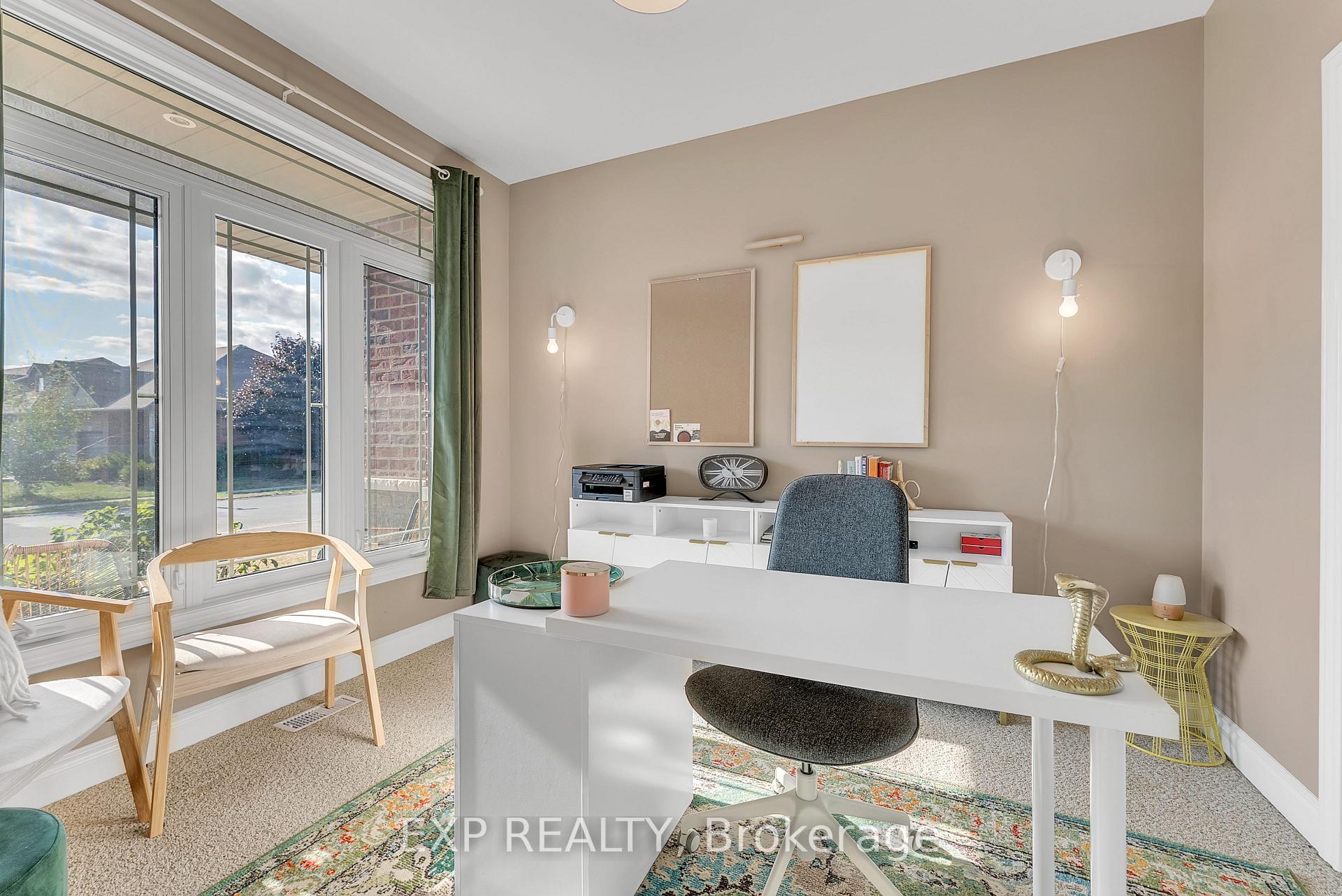 Photo 24 of 39 Hanover Court, Belleville, Thurlow Ward — HOMEH