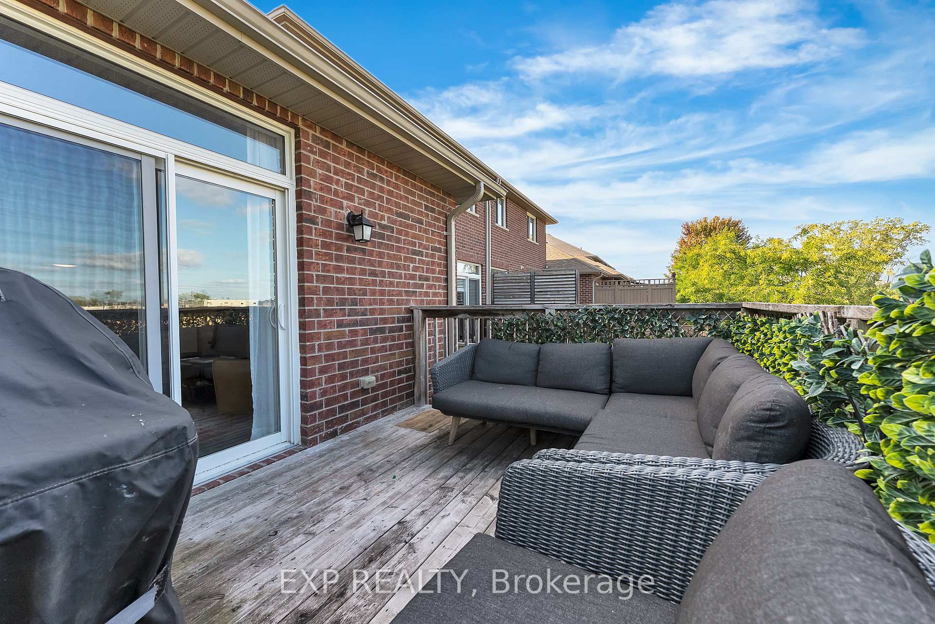 Photo 42 of 39 Hanover Court, Belleville, Thurlow Ward — HOMEH