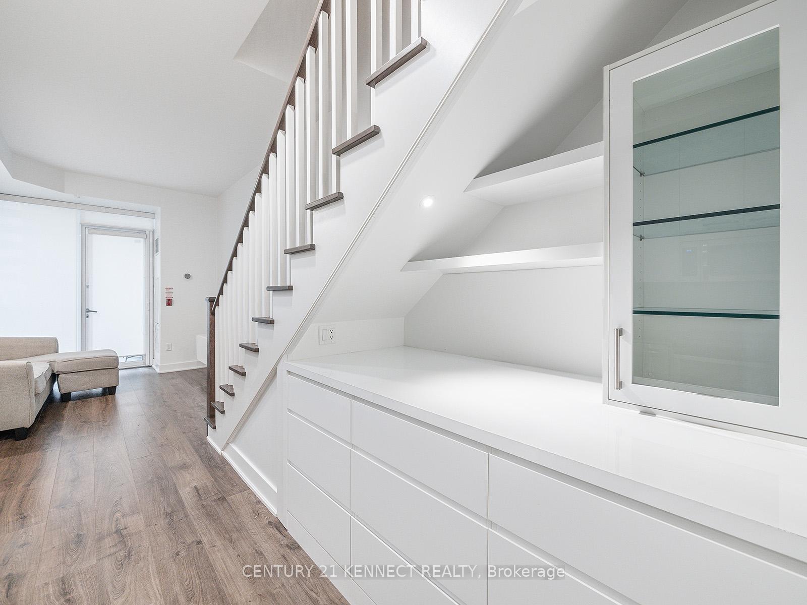 Photo 10 of Unit Th4, 30 Roehampton Avenue, Toronto, Mount Pleasant West — HOMEH