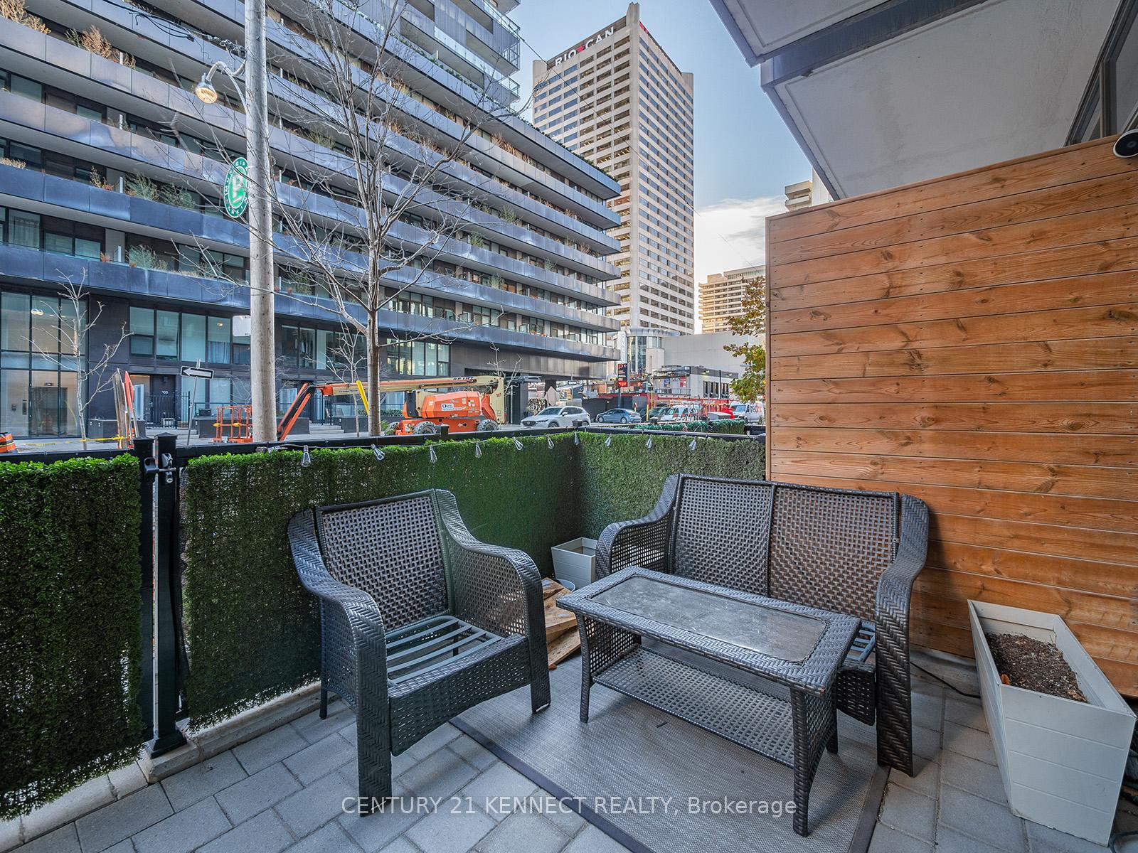 Photo 18 of Unit Th4, 30 Roehampton Avenue, Toronto, Mount Pleasant West — HOMEH