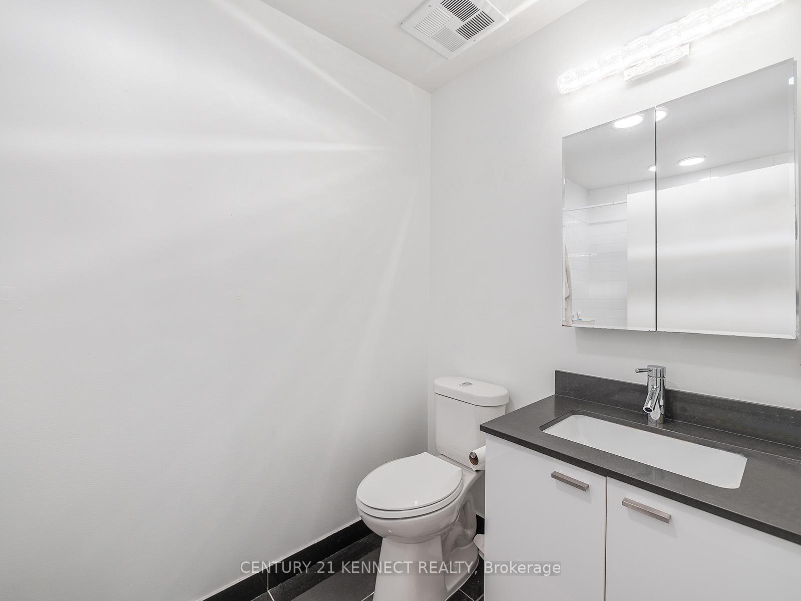 Photo 30 of Unit Th4, 30 Roehampton Avenue, Toronto, Mount Pleasant West — HOMEH