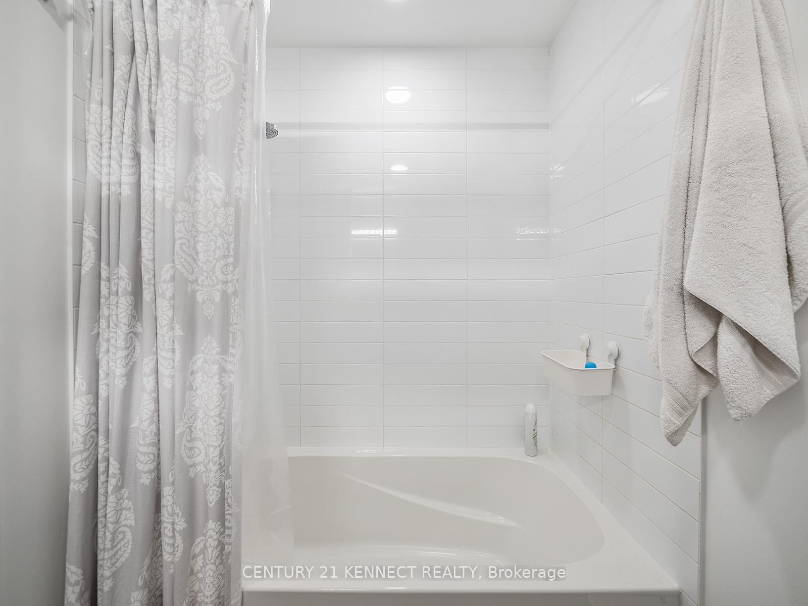 Photo 25 of Unit Th4, 30 Roehampton Avenue, Toronto, Mount Pleasant West — HOMEH