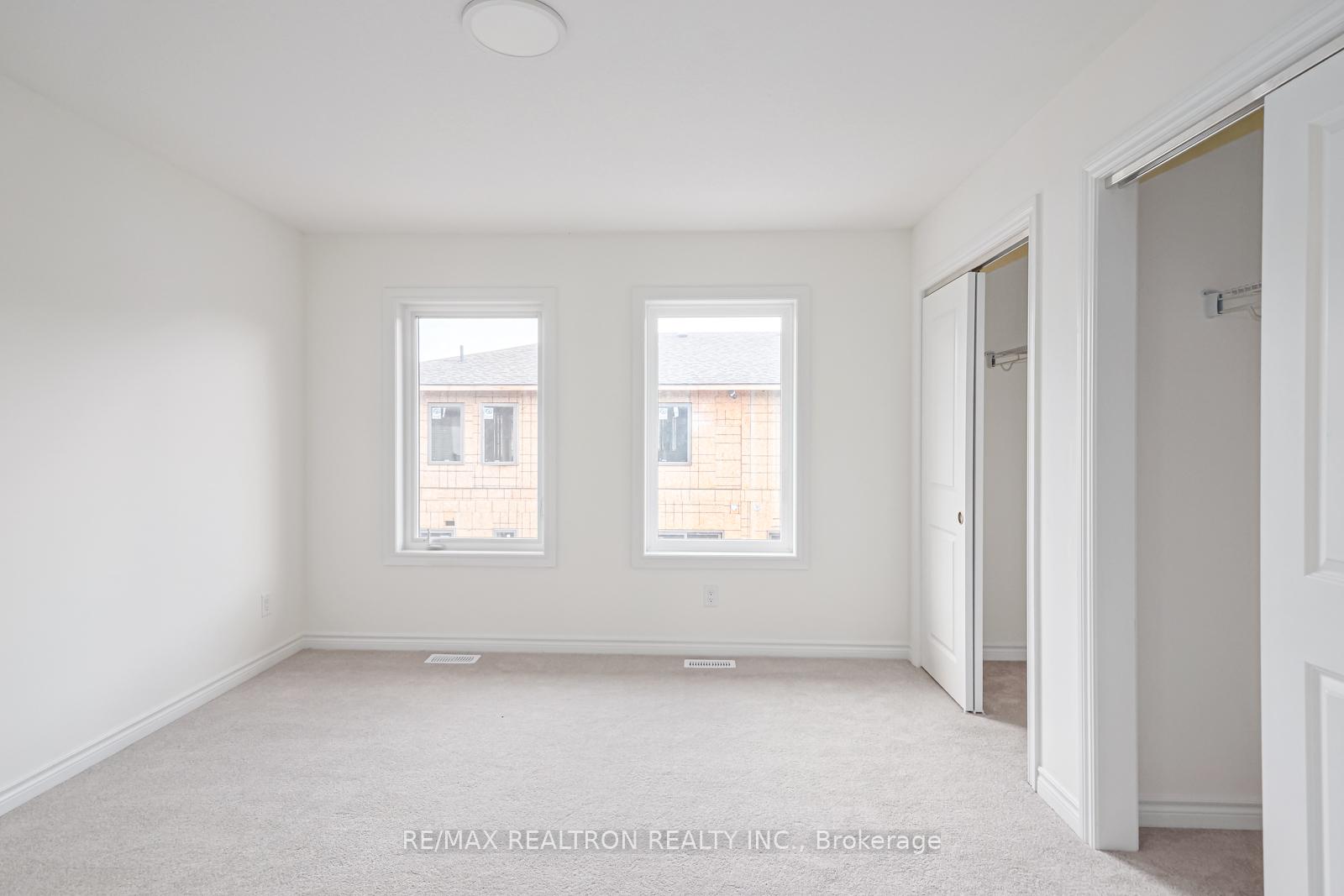 Photo 7 of Unit 2, 33 Dawson Drive, Collingwood — HOMEH
