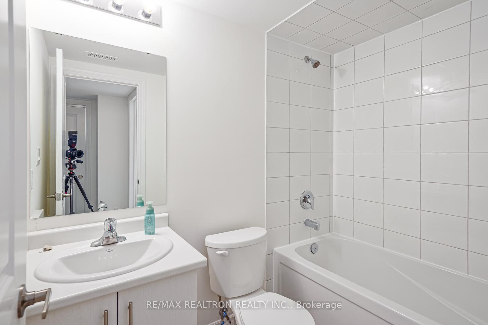 Photo 13 of Unit 2, 33 Dawson Drive, Collingwood — HOMEH