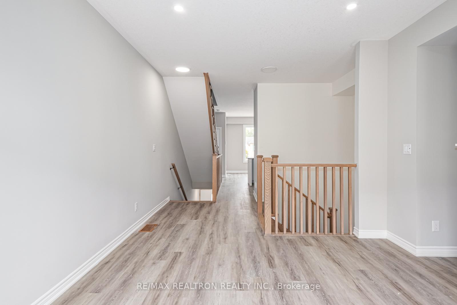 Photo 14 of Unit 2, 33 Dawson Drive, Collingwood — HOMEH
