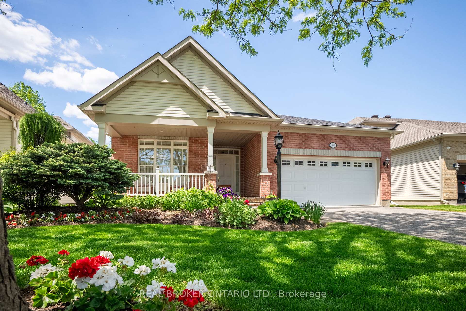 Photo 3 of 306 Calabar Court, Ottawa, Barrhaven - Stonebridge — HOMEH