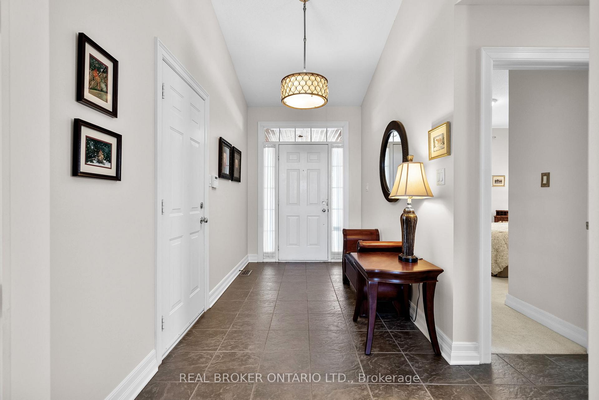 Photo 5 of 306 Calabar Court, Ottawa, Barrhaven - Stonebridge — HOMEH
