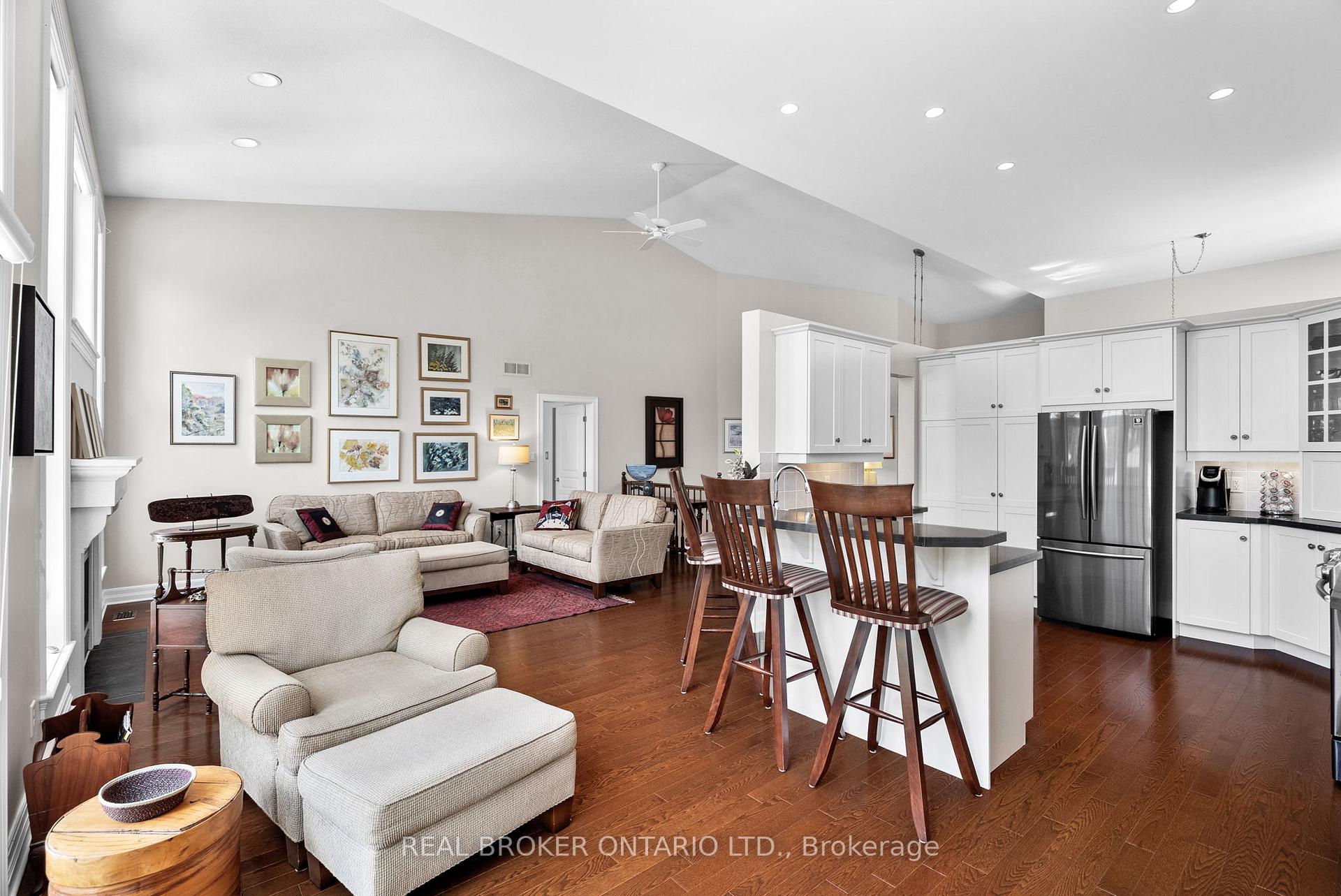 Photo 12 of 306 Calabar Court, Ottawa, Barrhaven - Stonebridge — HOMEH