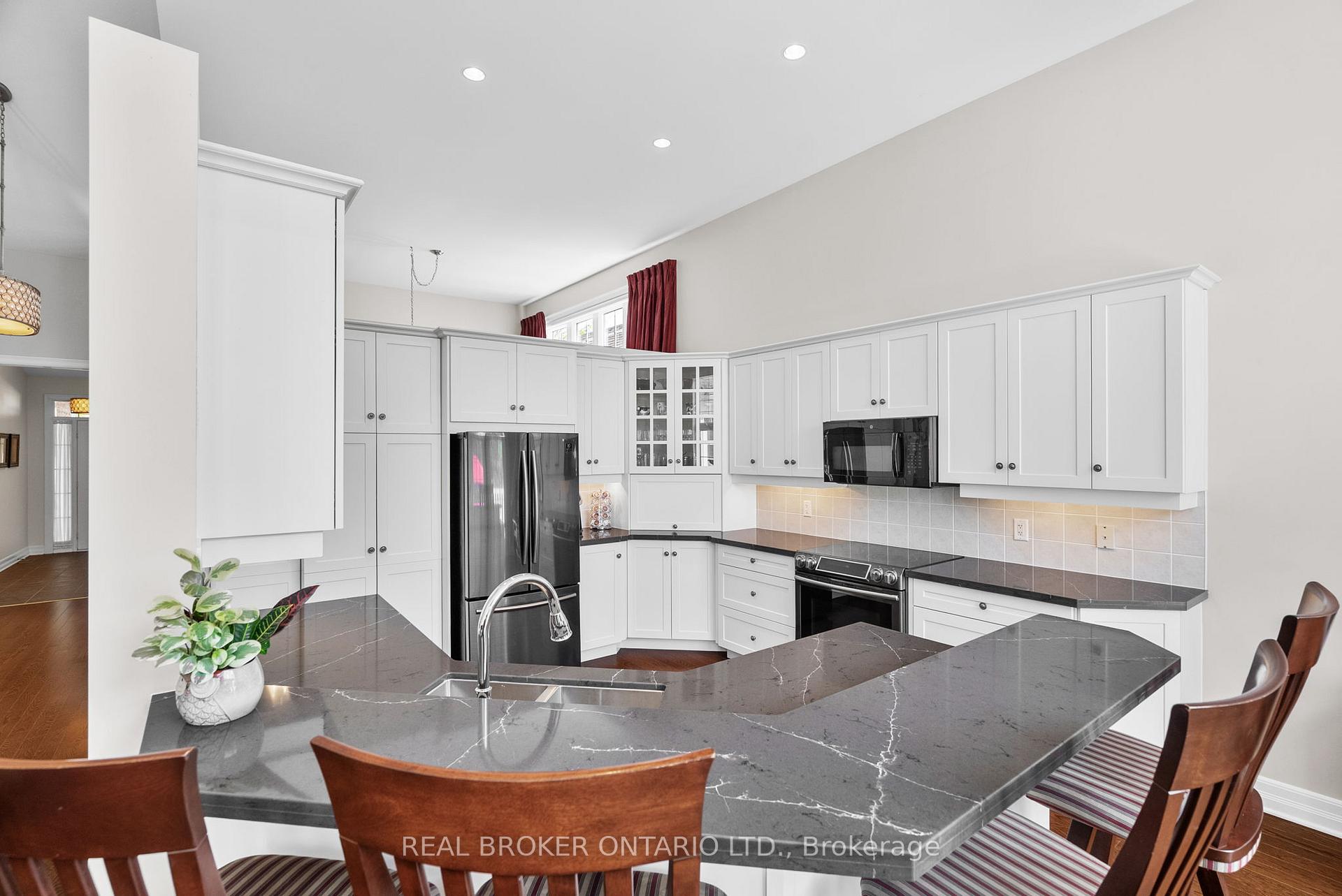 Photo 17 of 306 Calabar Court, Ottawa, Barrhaven - Stonebridge — HOMEH