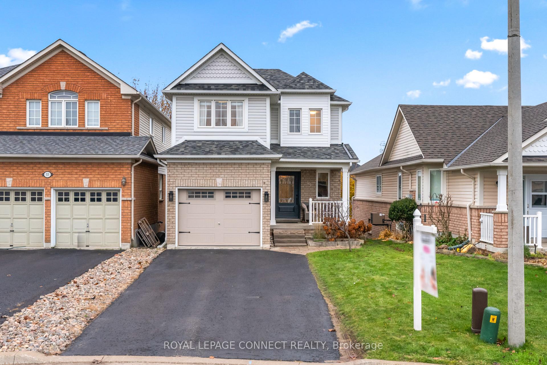 Photo 1 of 49 Childs Court, Clarington, Bowmanville — HOMEH