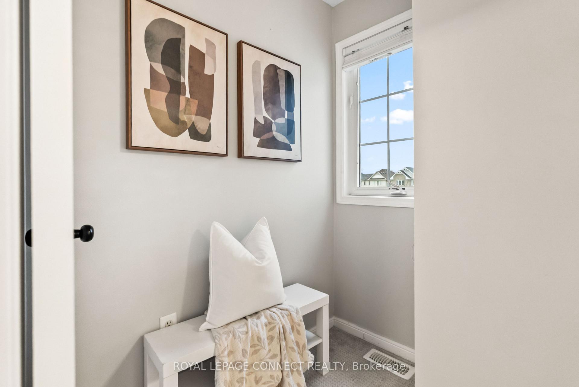 Photo 18 of 49 Childs Court, Clarington, Bowmanville — HOMEH