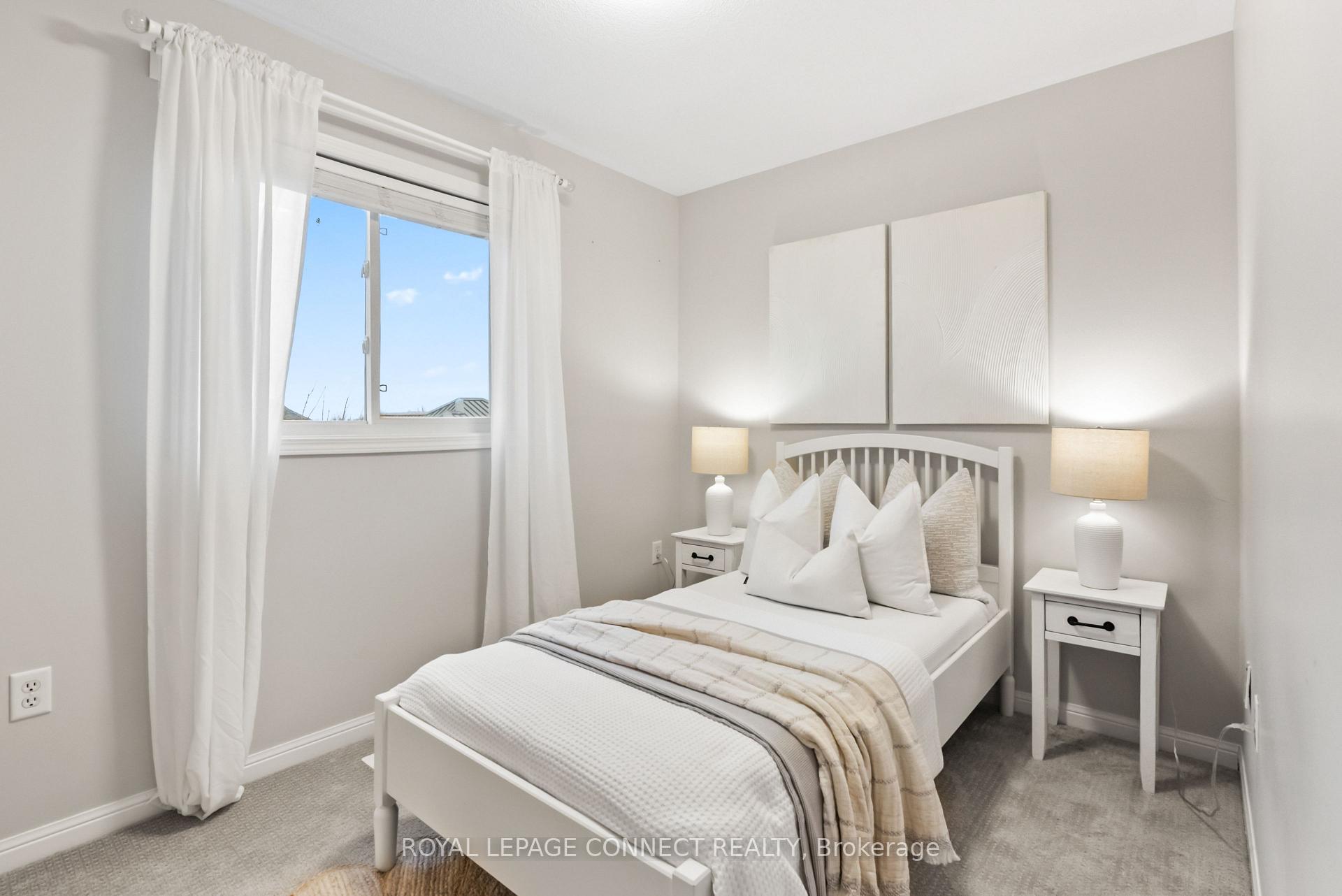 Photo 27 of 49 Childs Court, Clarington, Bowmanville — HOMEH