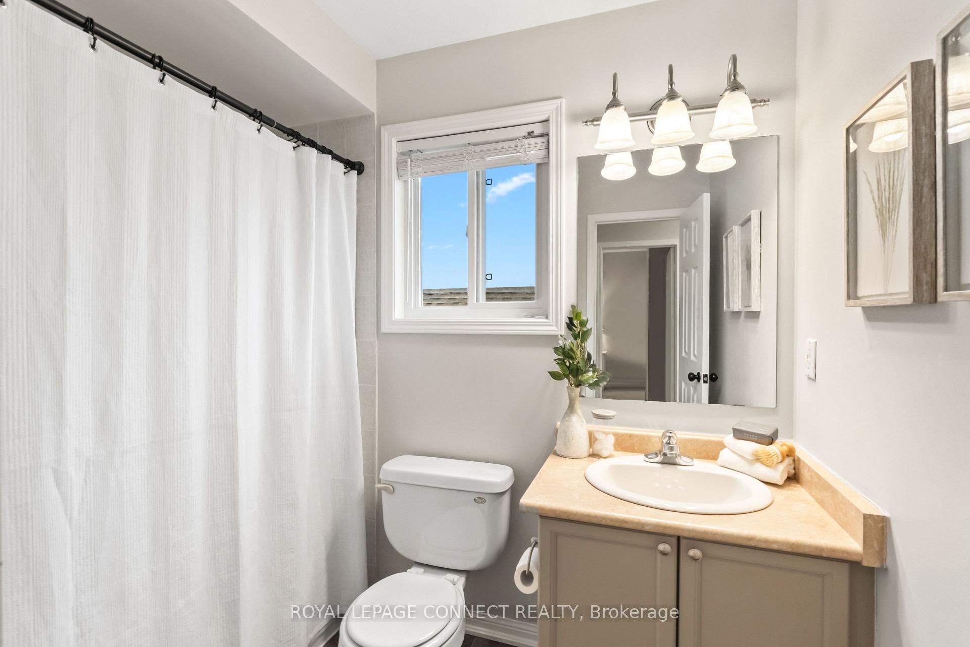 Photo 29 of 49 Childs Court, Clarington, Bowmanville — HOMEH