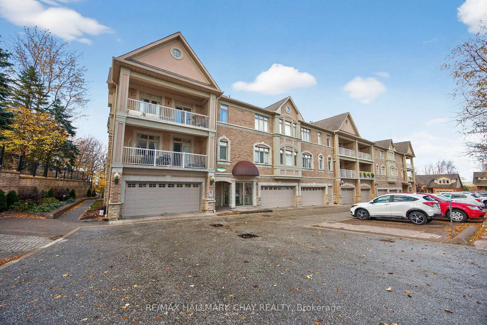 Photo 1 of Unit 310, 78 Sunset Boulevard, New Tecumseth, Rural New Tecumseth — HOMEH