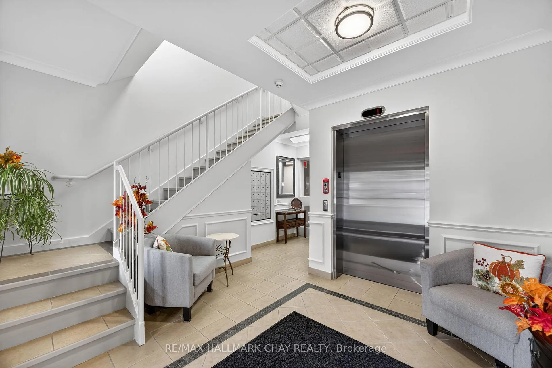 Photo 2 of Unit 310, 78 Sunset Boulevard, New Tecumseth, Rural New Tecumseth — HOMEH