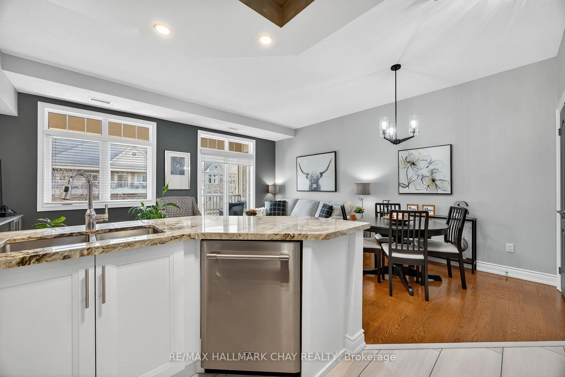 Photo 11 of Unit 310, 78 Sunset Boulevard, New Tecumseth, Rural New Tecumseth — HOMEH