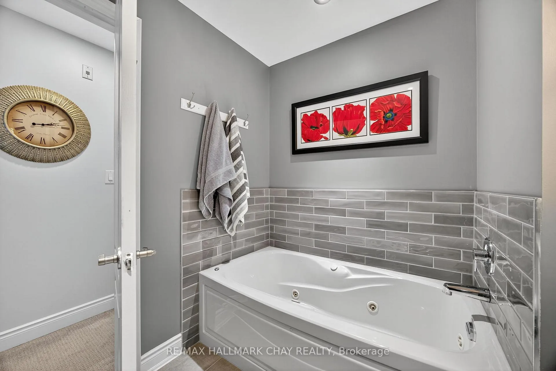 Photo 35 of Unit 310, 78 Sunset Boulevard, New Tecumseth, Rural New Tecumseth — HOMEH