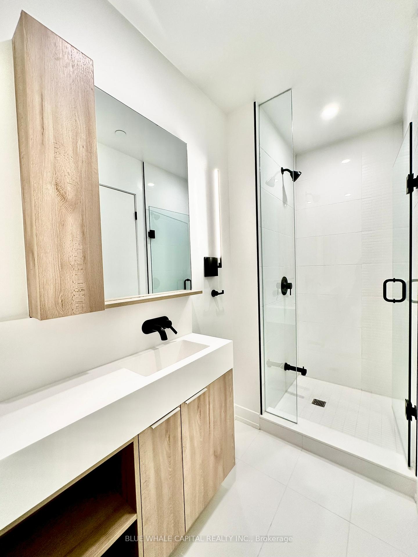 Photo 7 of Unit 709, 117 Broadway Avenue, Toronto, Mount Pleasant West — HOMEH