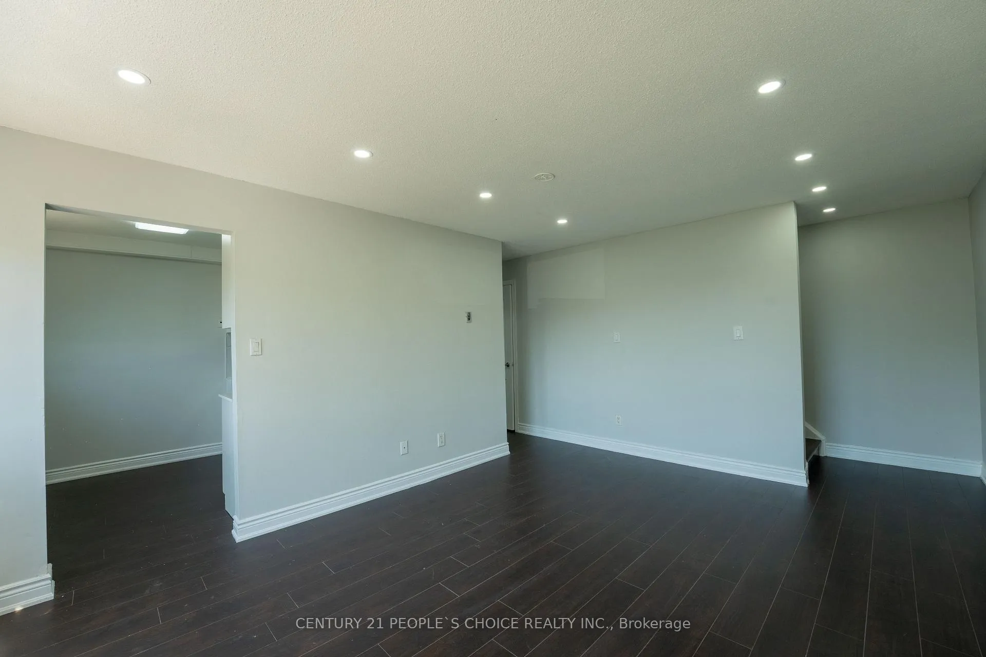 Photo 8 of Unit 35, 120 Nonquon Road, Oshawa, Centennial — HOMEH
