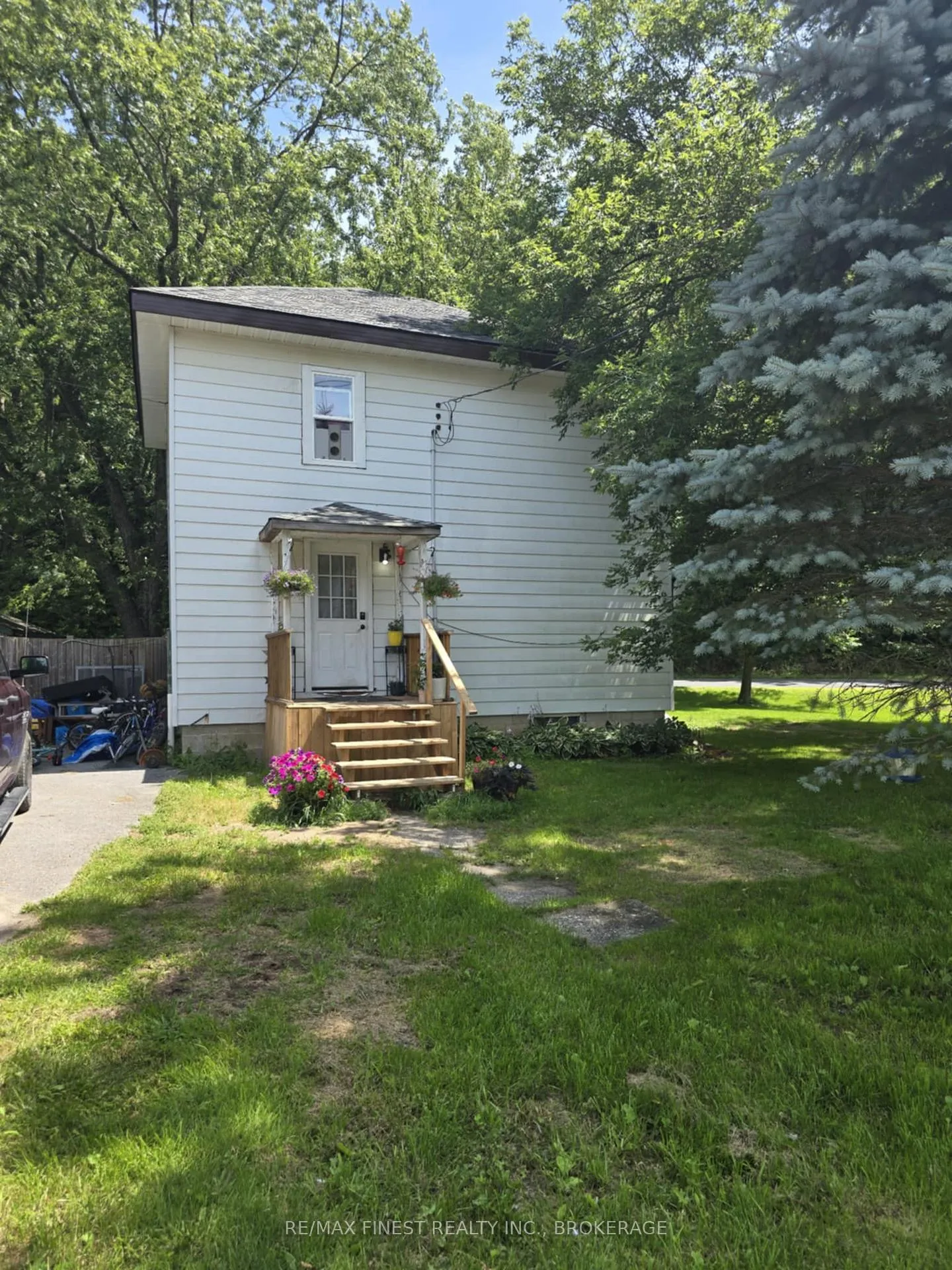 Photo 14 of 1469 Mountain Grove Road, Frontenac, Frontenac Centre — HOMEH